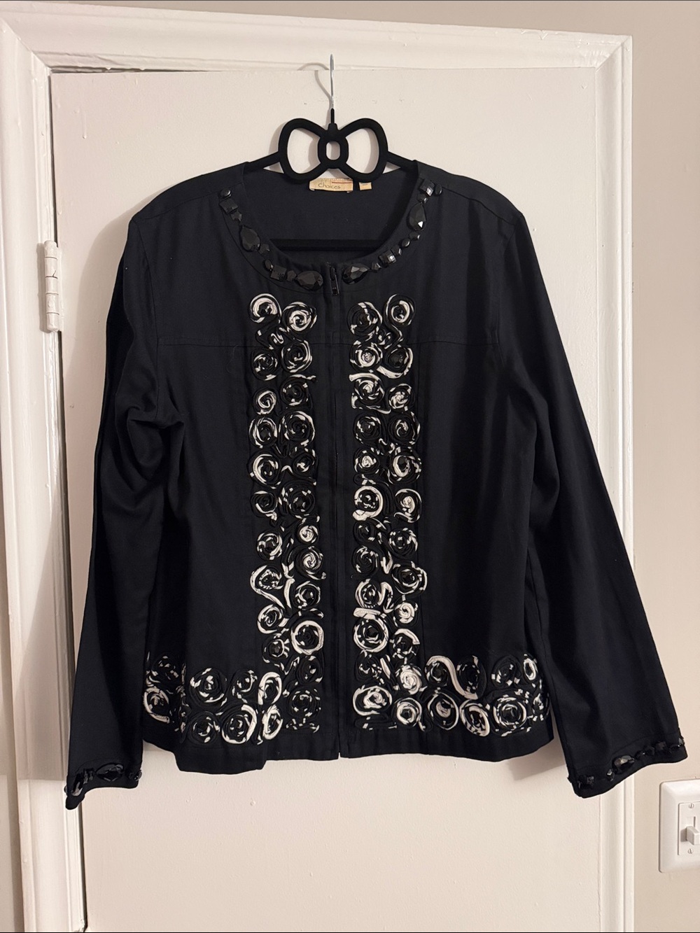 Vintage Black Embellished Floral Zip Jacket. 100% Cotton